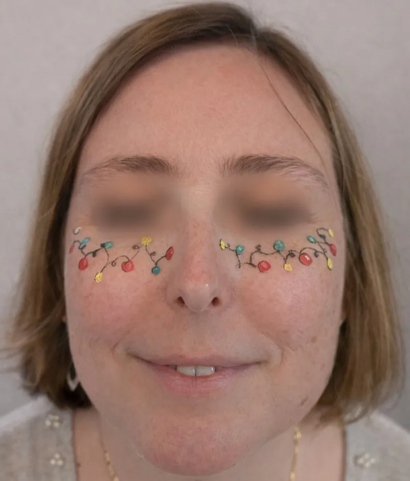 Maquillage artistique de Noël inspiré de guirlandes